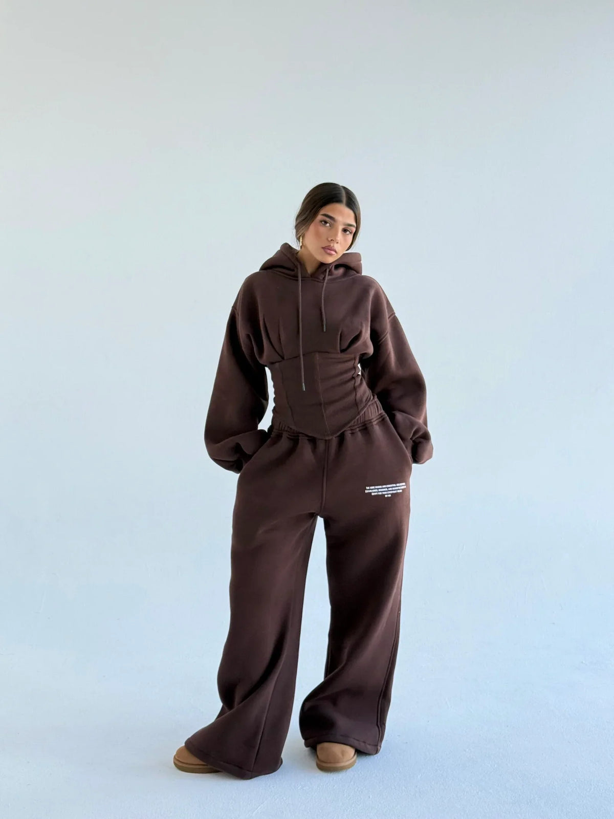 SIE IST WEGGESCHNAPPT KAPUZENPULLOVER